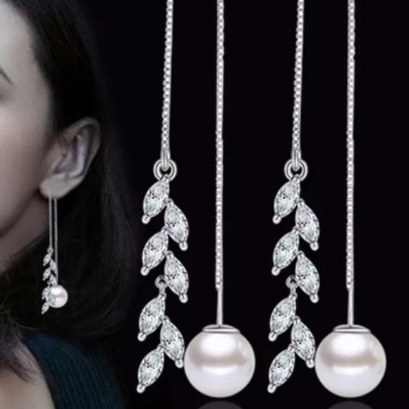 *NEW Sterling Silver Pearl Diamond Leaf Earrings - Picture 4 of 7